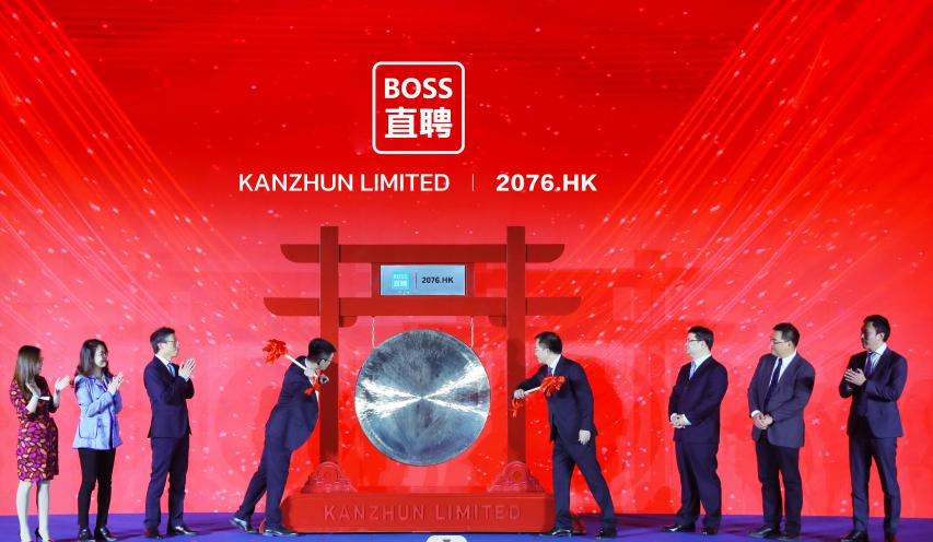 香港最快最精準(zhǔn)的免費資料與高速公路的發(fā)展，香港免費資料與高速公路發(fā)展，速度與精準(zhǔn)性的完美結(jié)合