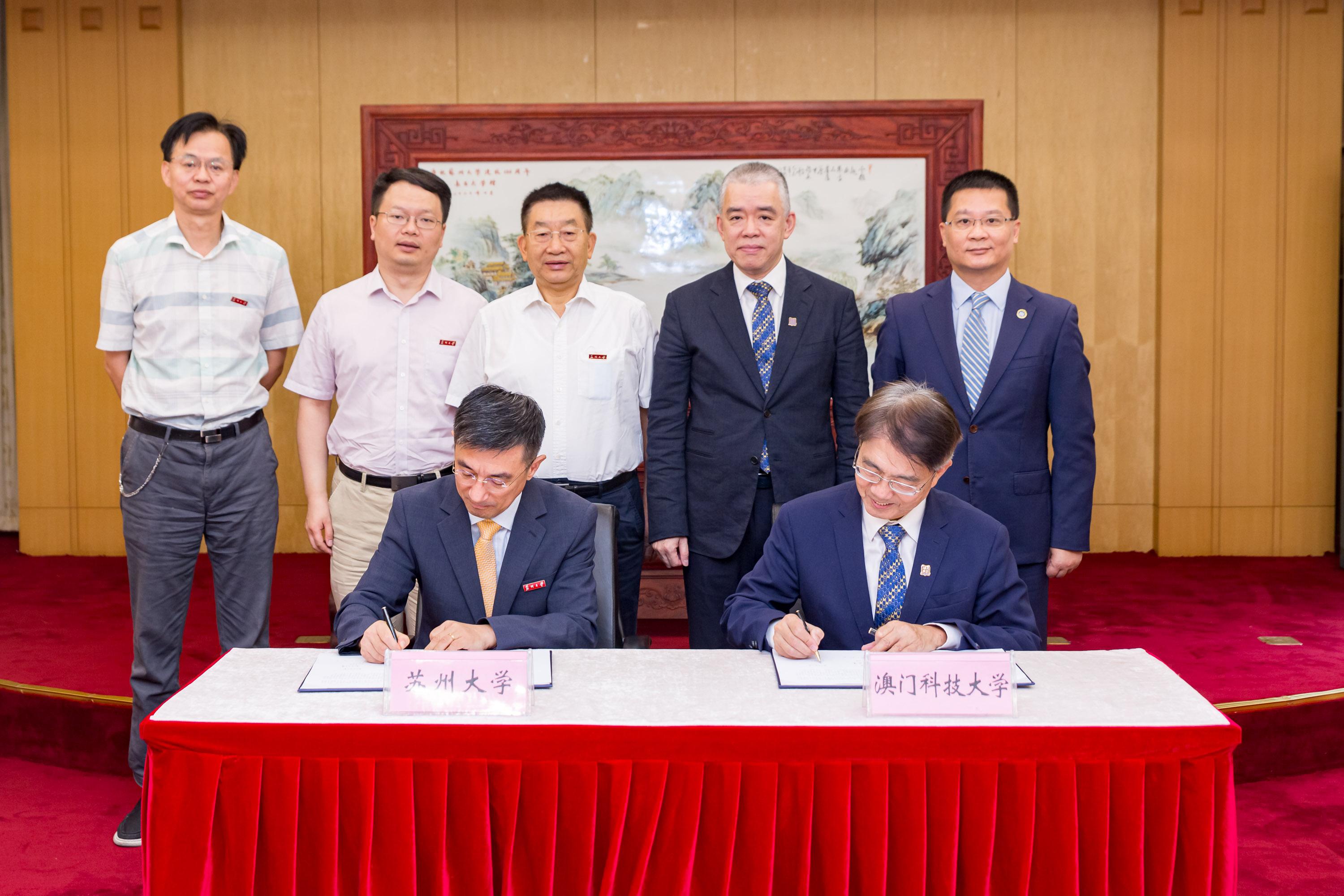 澳門掛牌正版掛牌今晚預(yù)測，2025年的新篇章，澳門掛牌正版掛牌預(yù)測，新篇章開啟，探索未來走向（2025年展望）